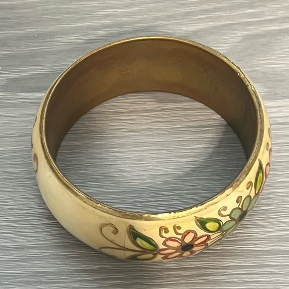 Vintage Gold and Cream Enamel Bangle Bracelet with Flower Design, Boho - Picture 7 of 8